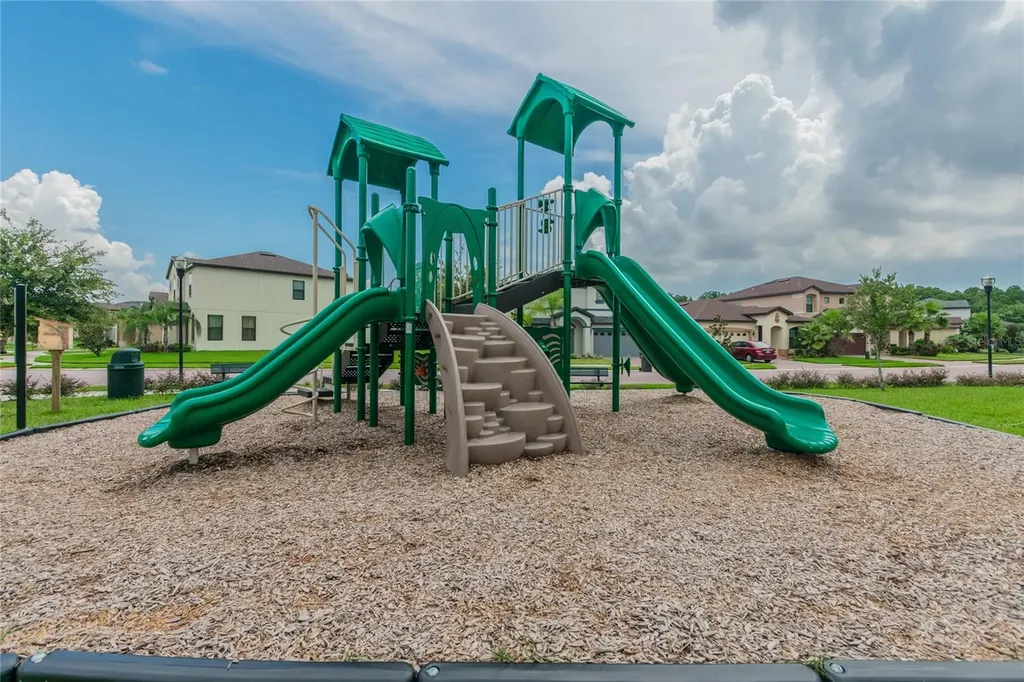 11027 Tahiti Isle Lane Tampa FL 33647