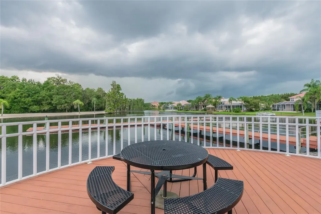 11027 Tahiti Isle Lane Tampa FL 33647