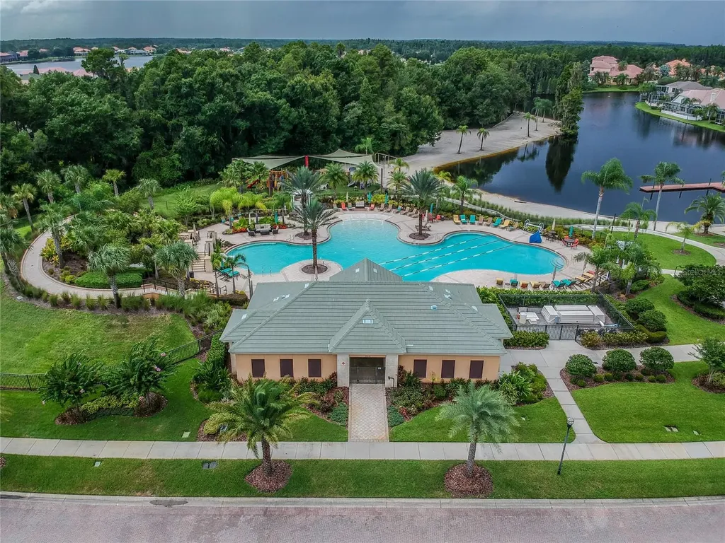 11027 Tahiti Isle Lane Tampa FL 33647