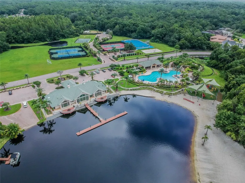 11027 Tahiti Isle Lane Tampa FL 33647