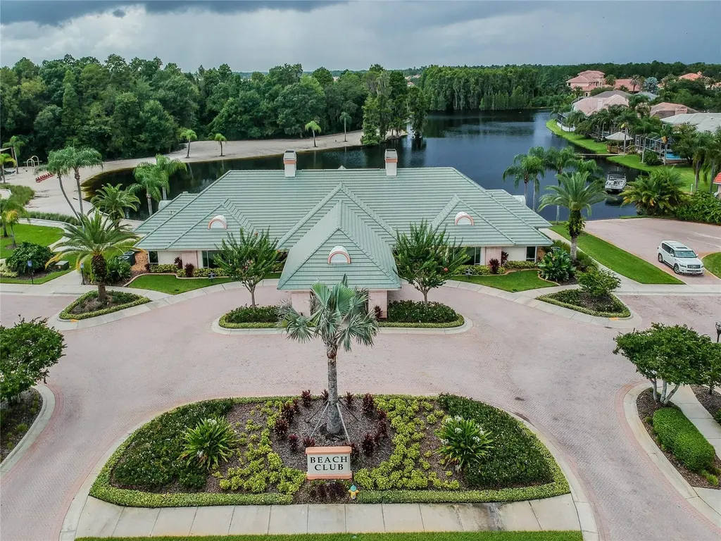 11027 Tahiti Isle Lane Tampa FL 33647