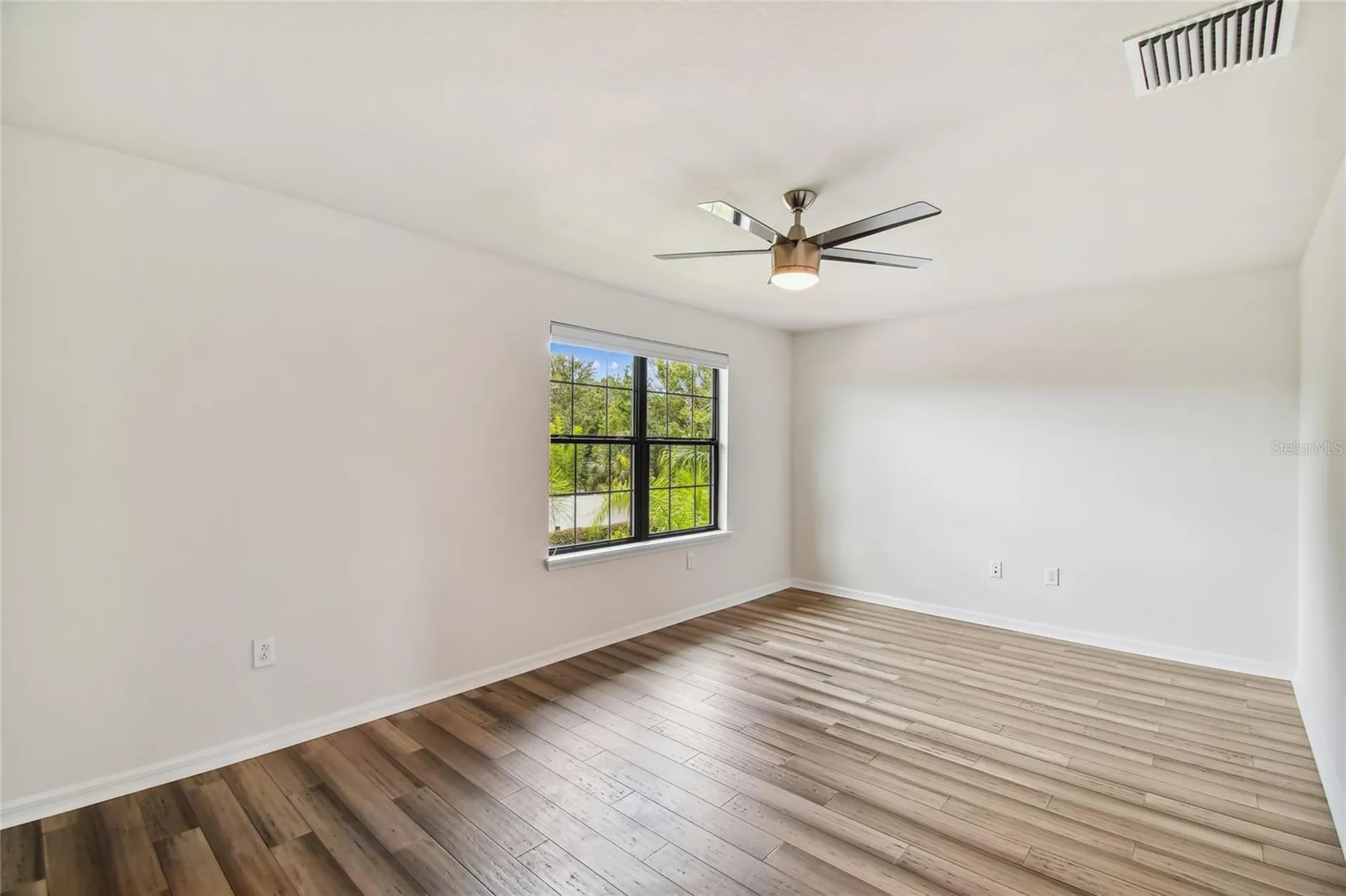 11027 Tahiti Isle Lane Tampa FL 33647