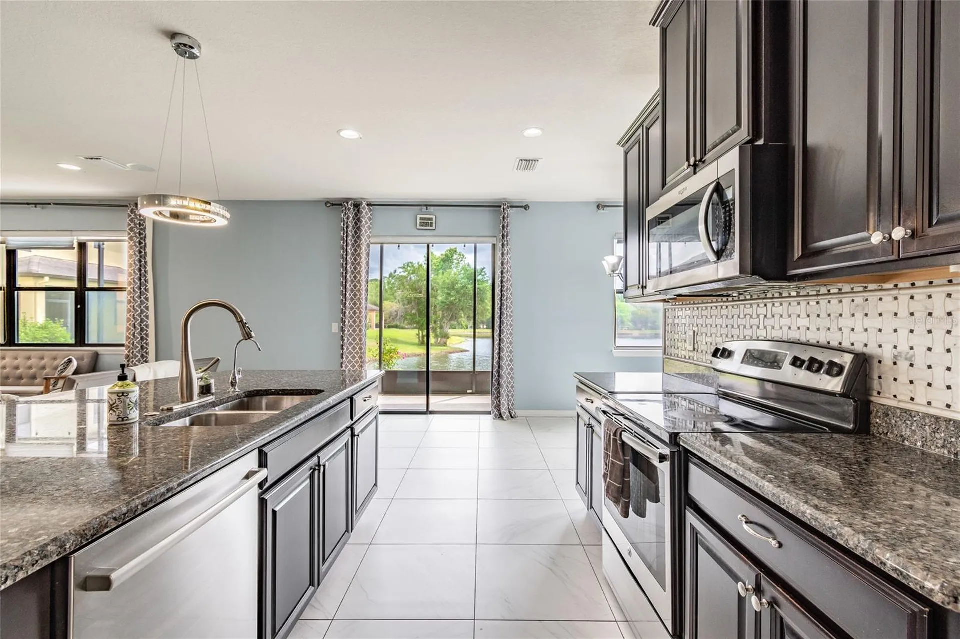 11027 Tahiti Isle Lane Tampa FL 33647