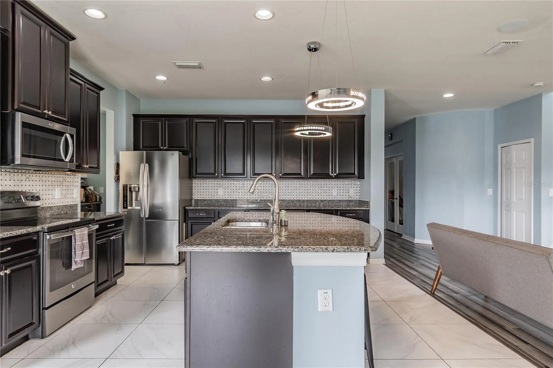 11027 Tahiti Isle Lane Tampa FL 33647