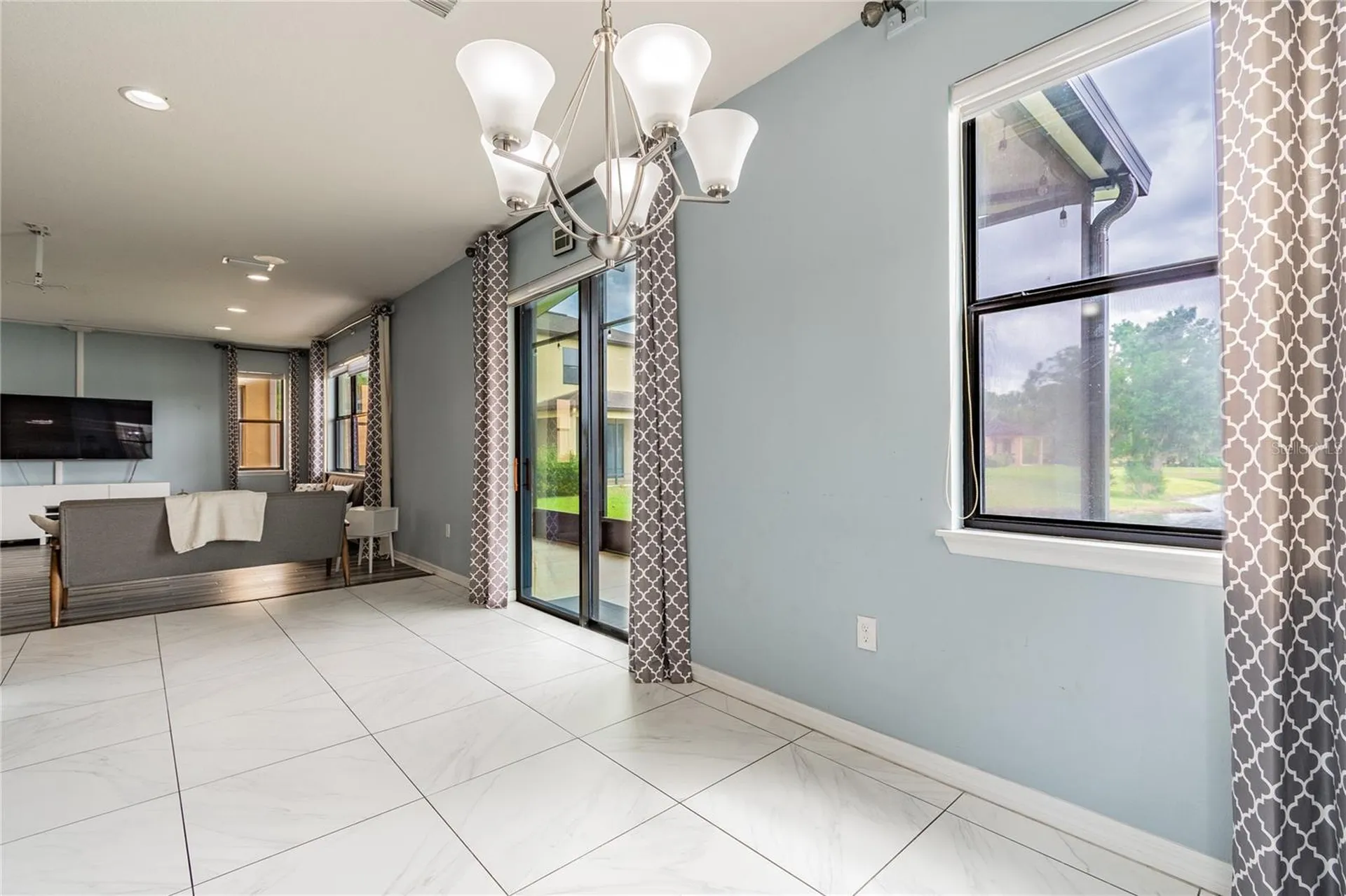 11027 Tahiti Isle Lane Tampa FL 33647