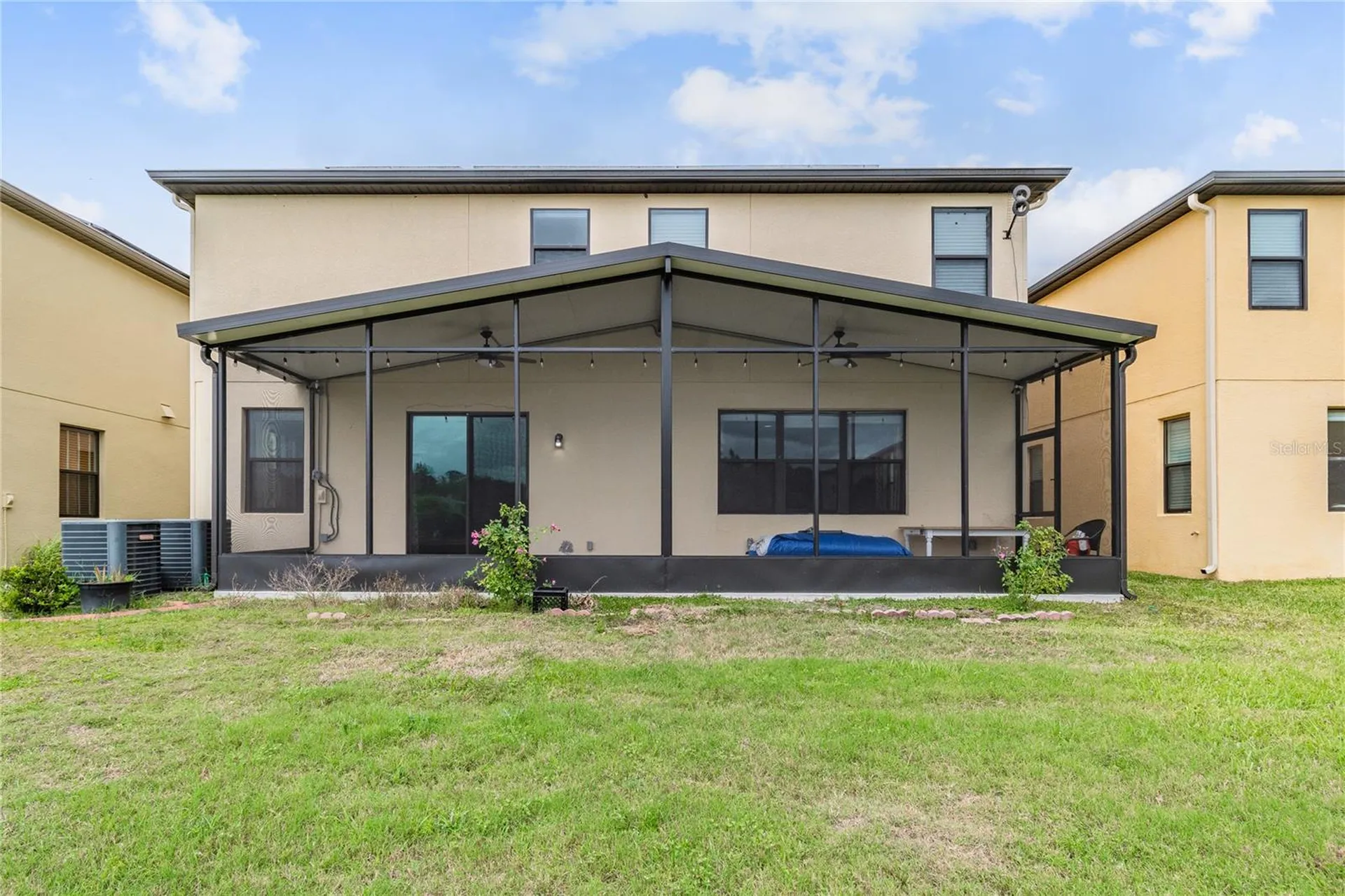 11027 Tahiti Isle Lane Tampa FL 33647
