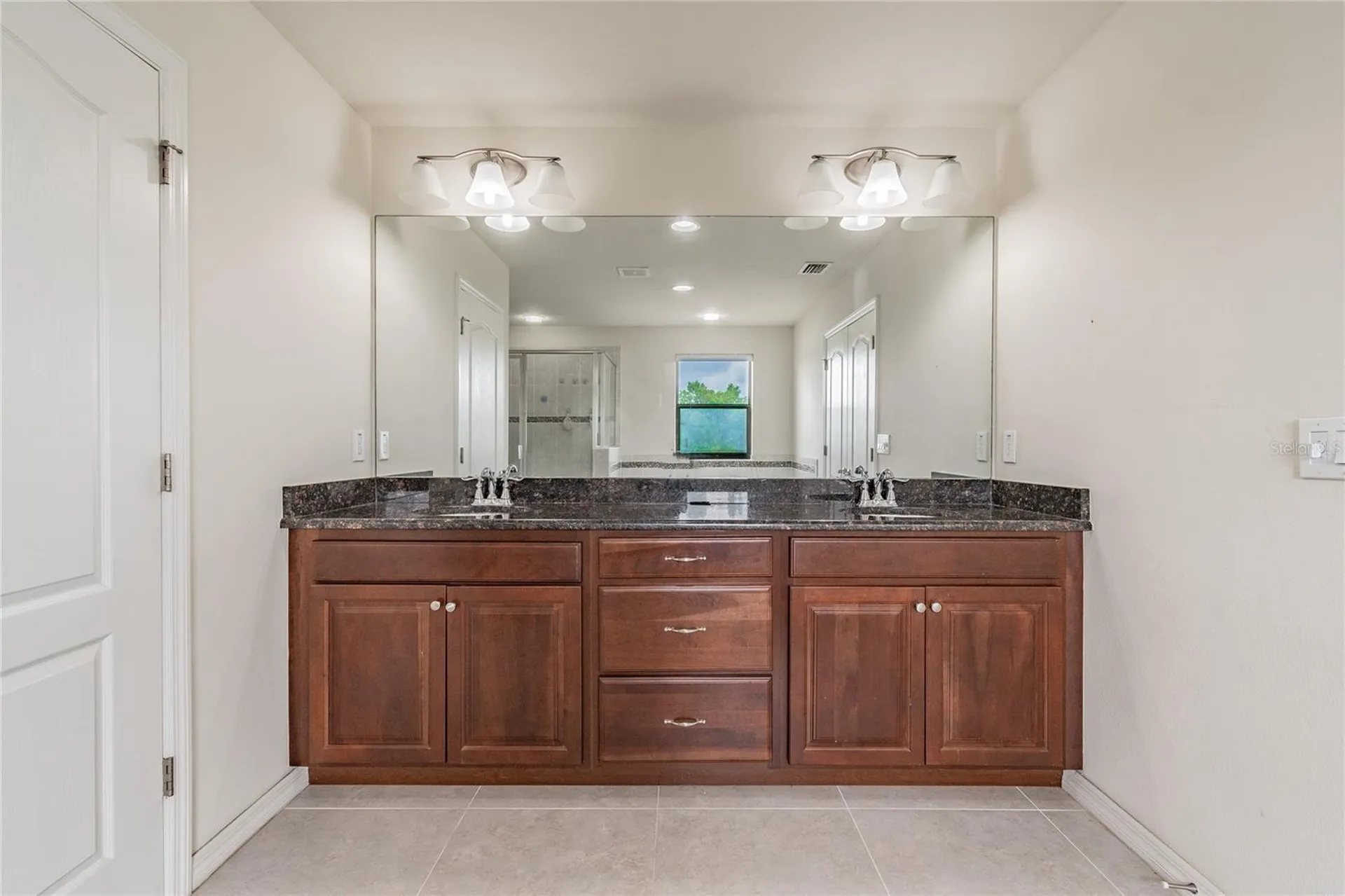 11027 Tahiti Isle Lane Tampa FL 33647