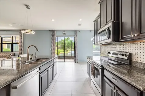 11027 Tahiti Isle Lane Tampa FL 33647
