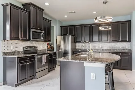 11027 Tahiti Isle Lane Tampa FL 33647
