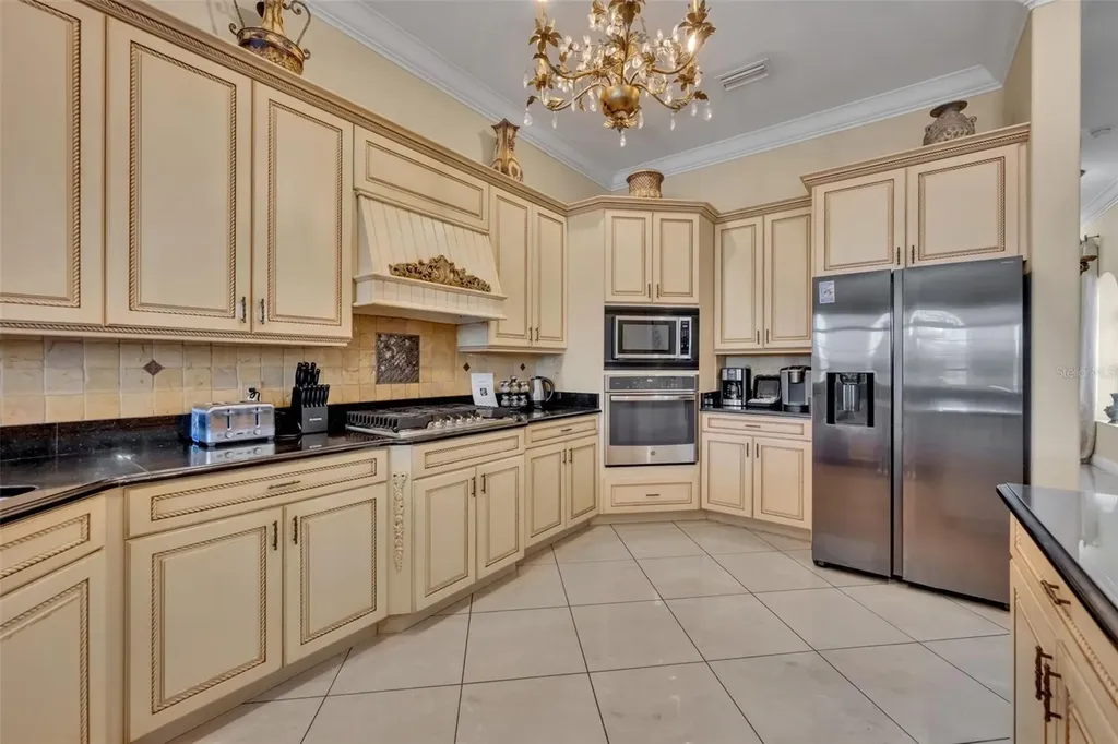 2713 Formosa Boulevard Kissimmee FL 34747