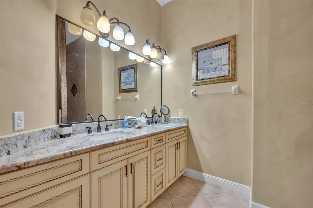 2713 Formosa Boulevard Kissimmee FL 34747