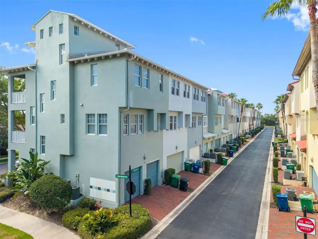 6030 Yeats Manor Drive Tampa FL 33616
