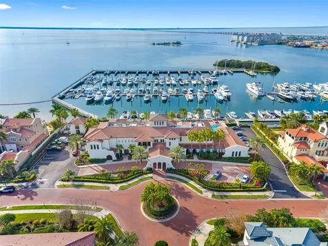6030 Yeats Manor Drive Tampa FL 33616