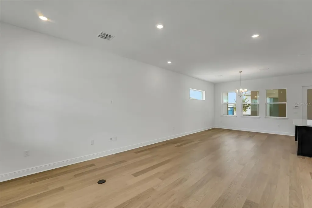 9865 Peebles Street Orlando FL 32827