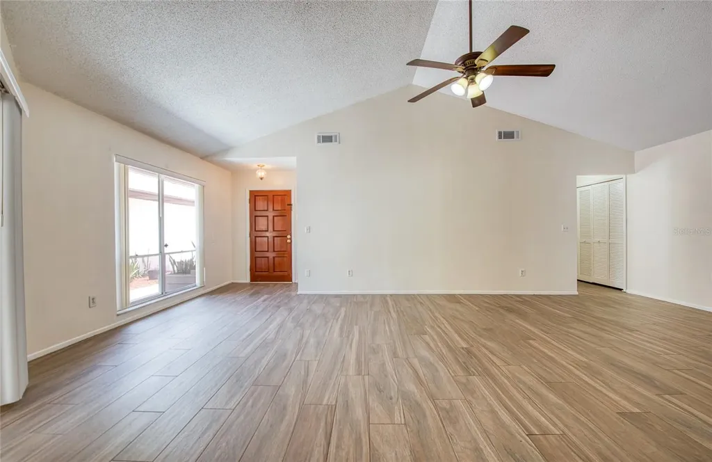 6922 Silvermill Drive Tampa FL 33635