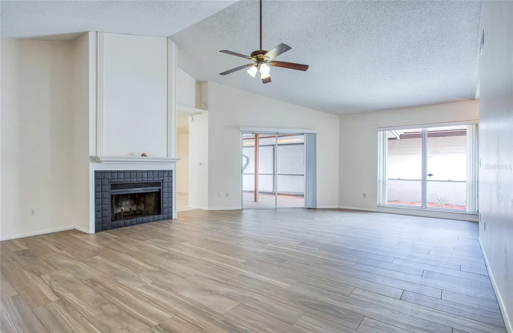 6922 Silvermill Drive Tampa FL 33635