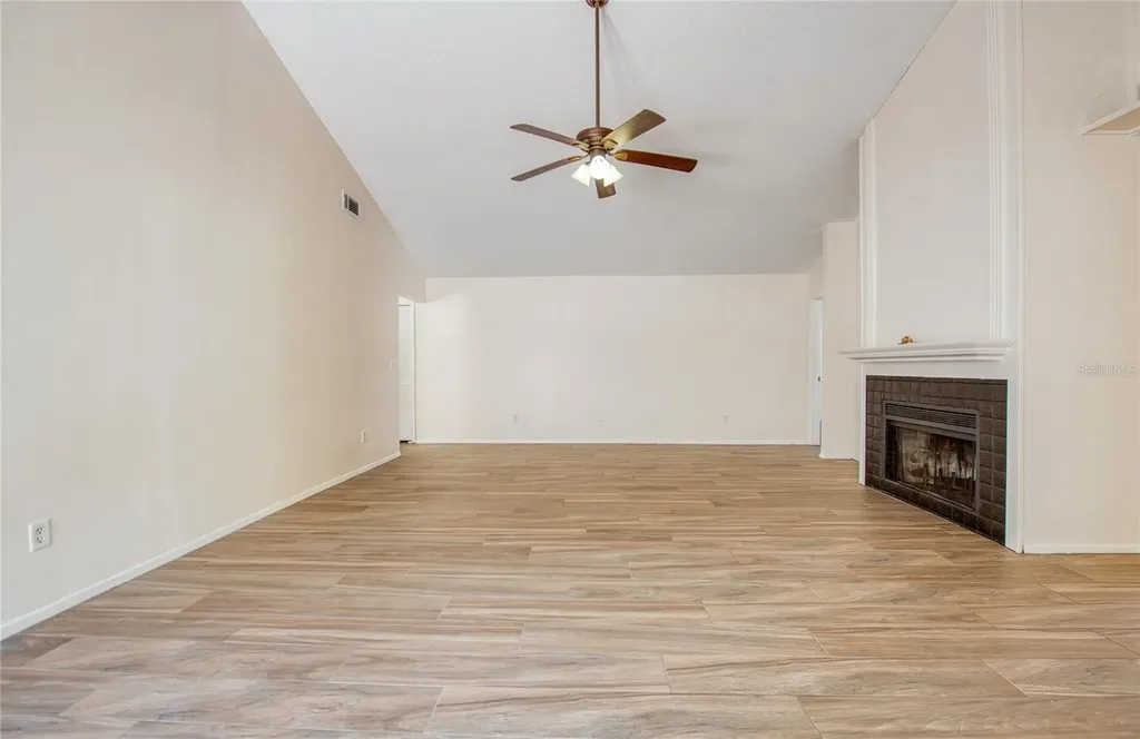 6922 Silvermill Drive Tampa FL 33635