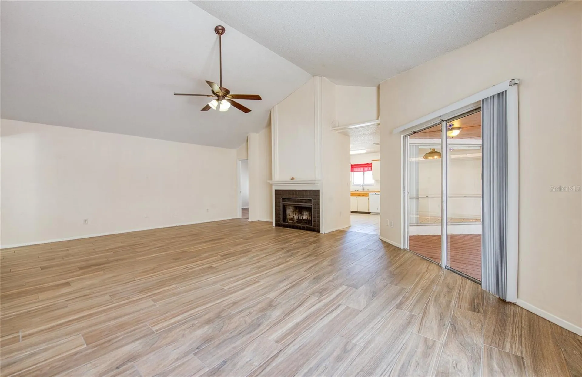 6922 Silvermill Drive Tampa FL 33635