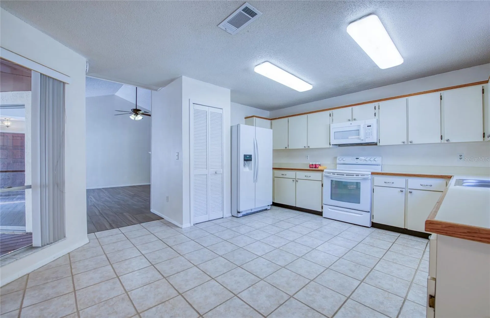 6922 Silvermill Drive Tampa FL 33635
