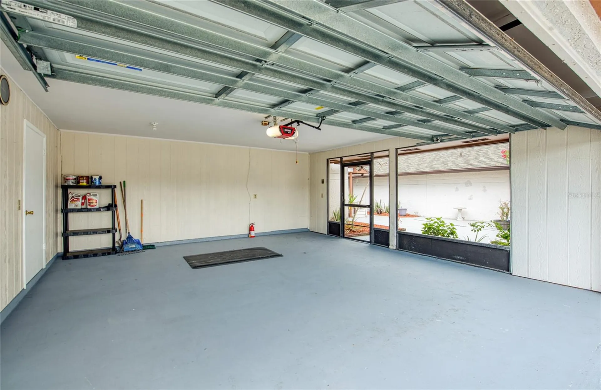 6922 Silvermill Drive Tampa FL 33635