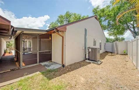 6922 Silvermill Drive Tampa FL 33635