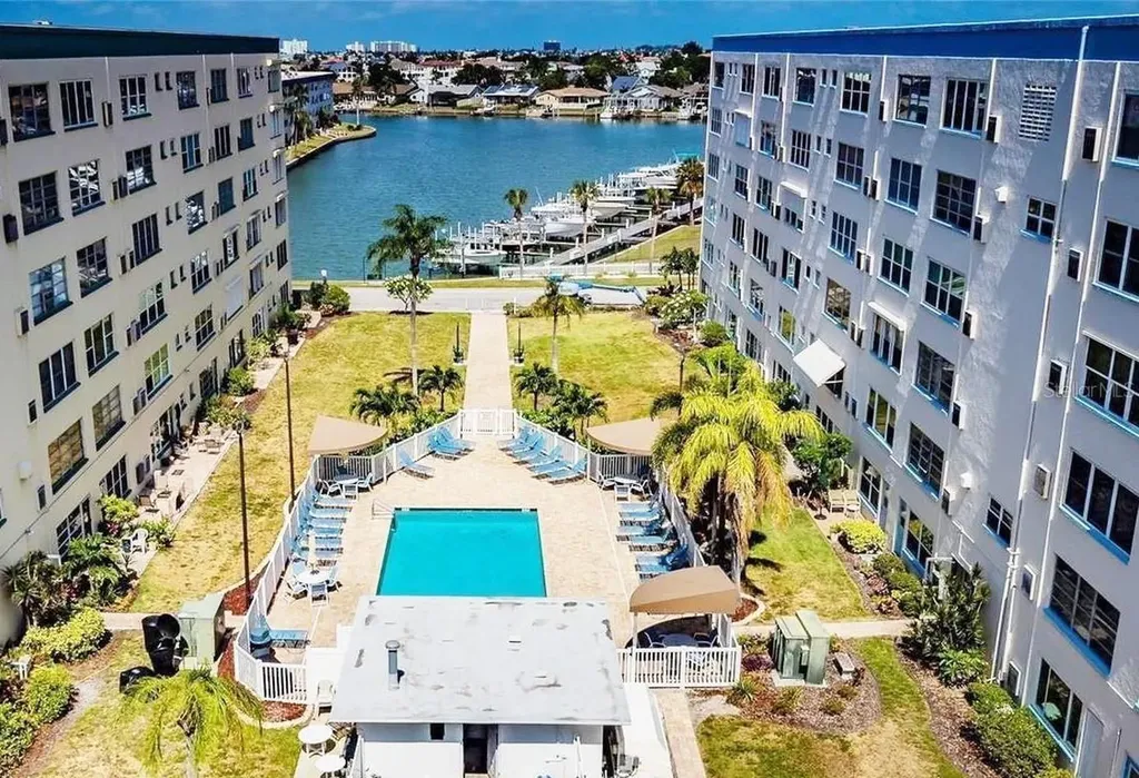 2850 59th Street S Gulfport FL 33707