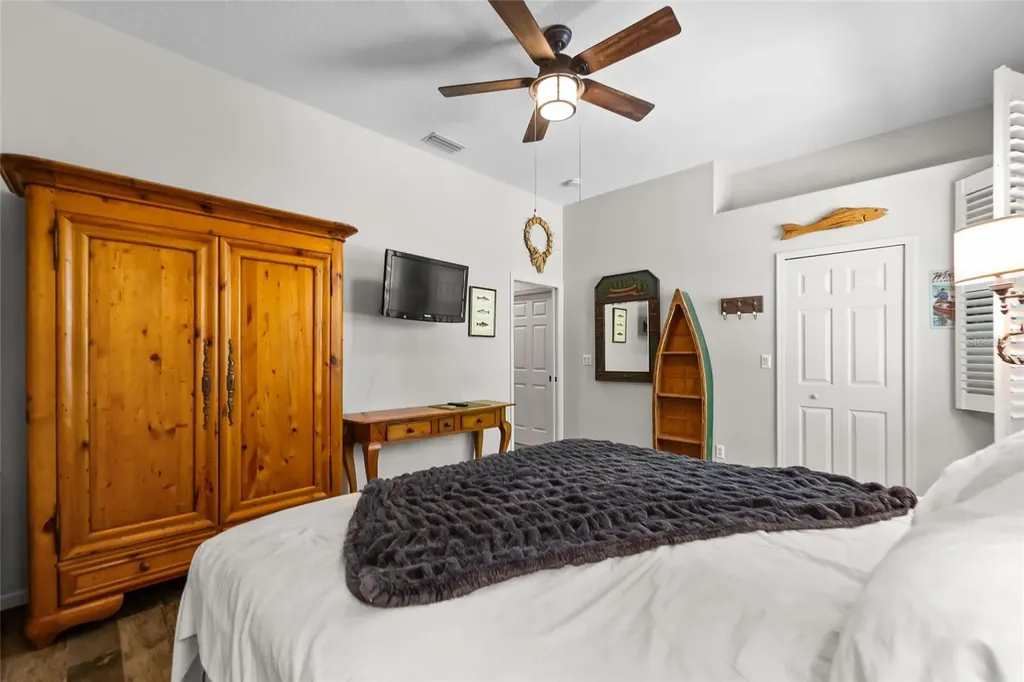1012 Kingsborough Gardens Court Lutz FL 33548