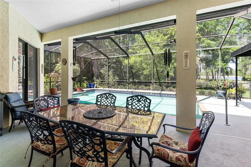 1012 Kingsborough Gardens Court Lutz FL 33548