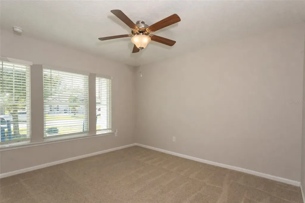 146 S Hummingbird Place Palm Coast FL 32164