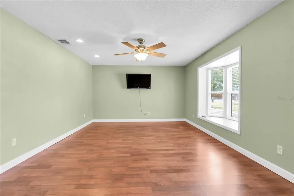 13176 Dorchester Drive Seminole FL 33776