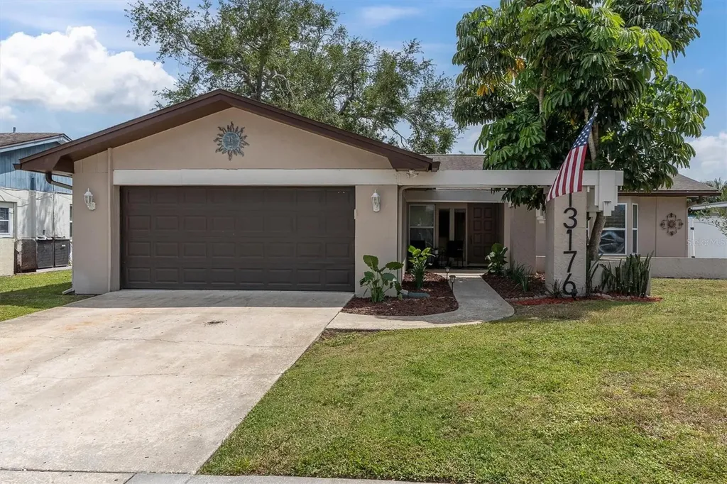 13176 Dorchester Drive Seminole FL 33776