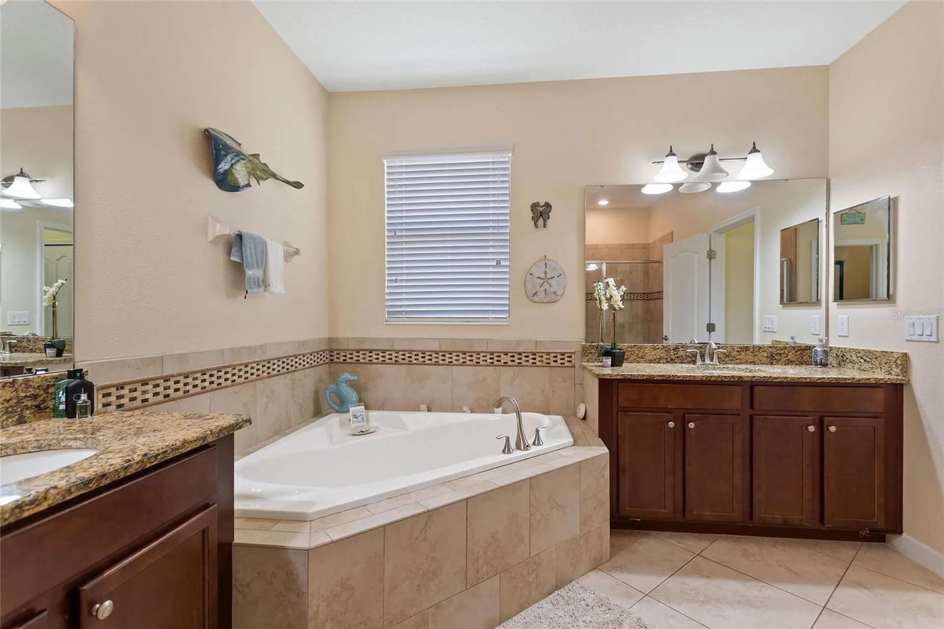 8961 Dove Valley Way Davenport FL 33896
