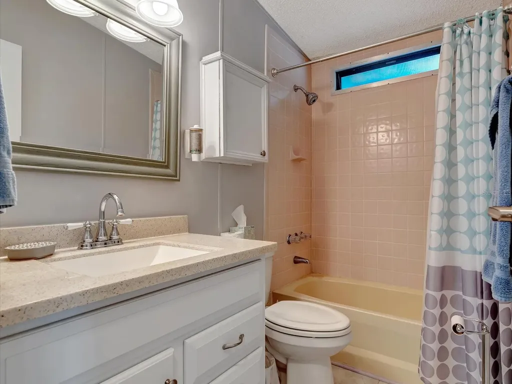 199 S Port Royal Lane Apollo Beach FL 33572