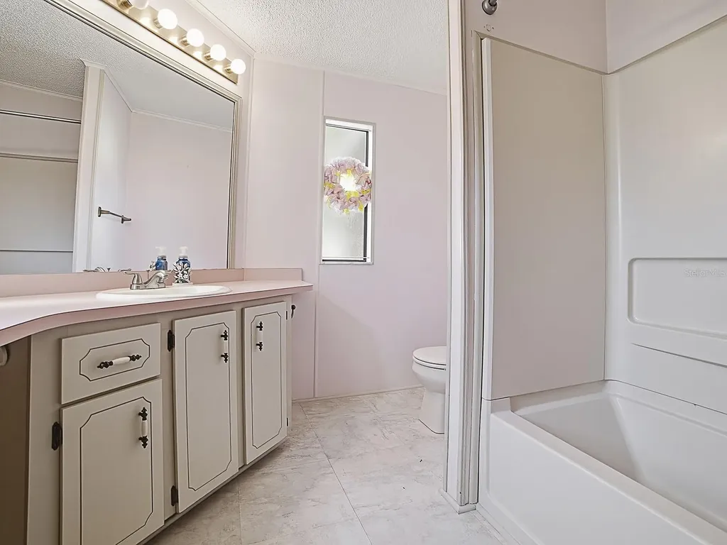 25143 Barrow Hill Leesburg FL 34748