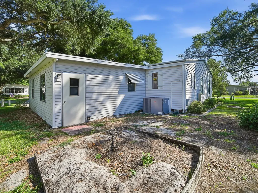 25143 Barrow Hill Leesburg FL 34748