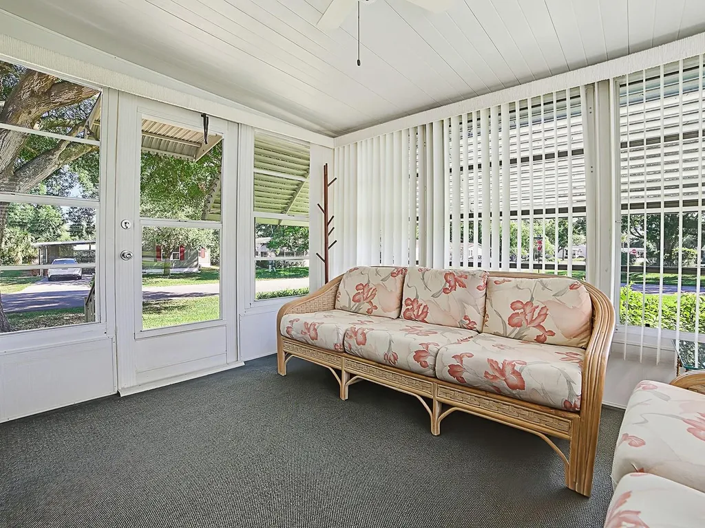 25143 Barrow Hill Leesburg FL 34748