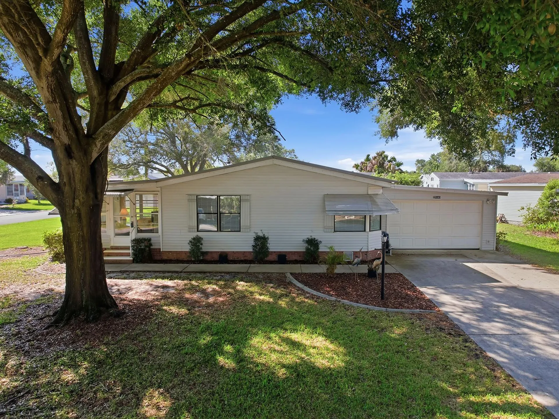 25143 Barrow Hill Leesburg FL 34748