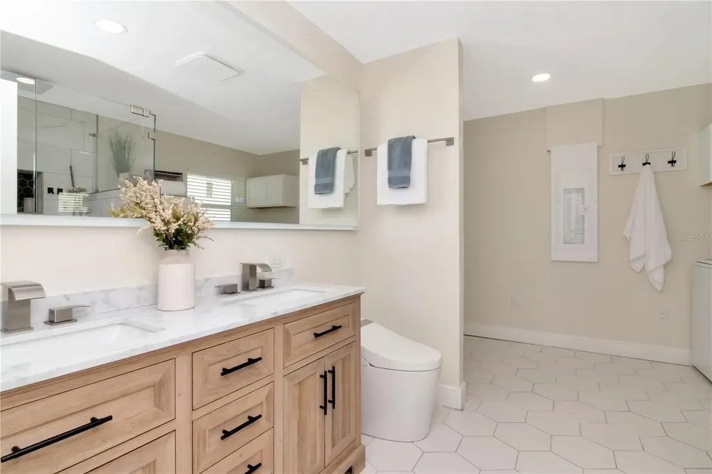 106 Steven Street Ruskin FL 33570