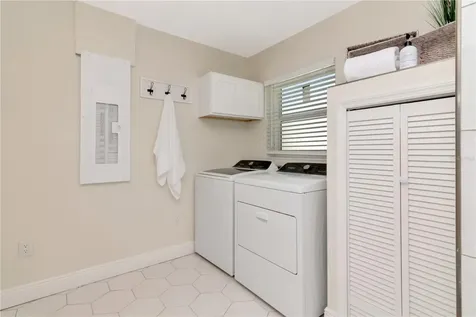 106 Steven Street Ruskin FL 33570