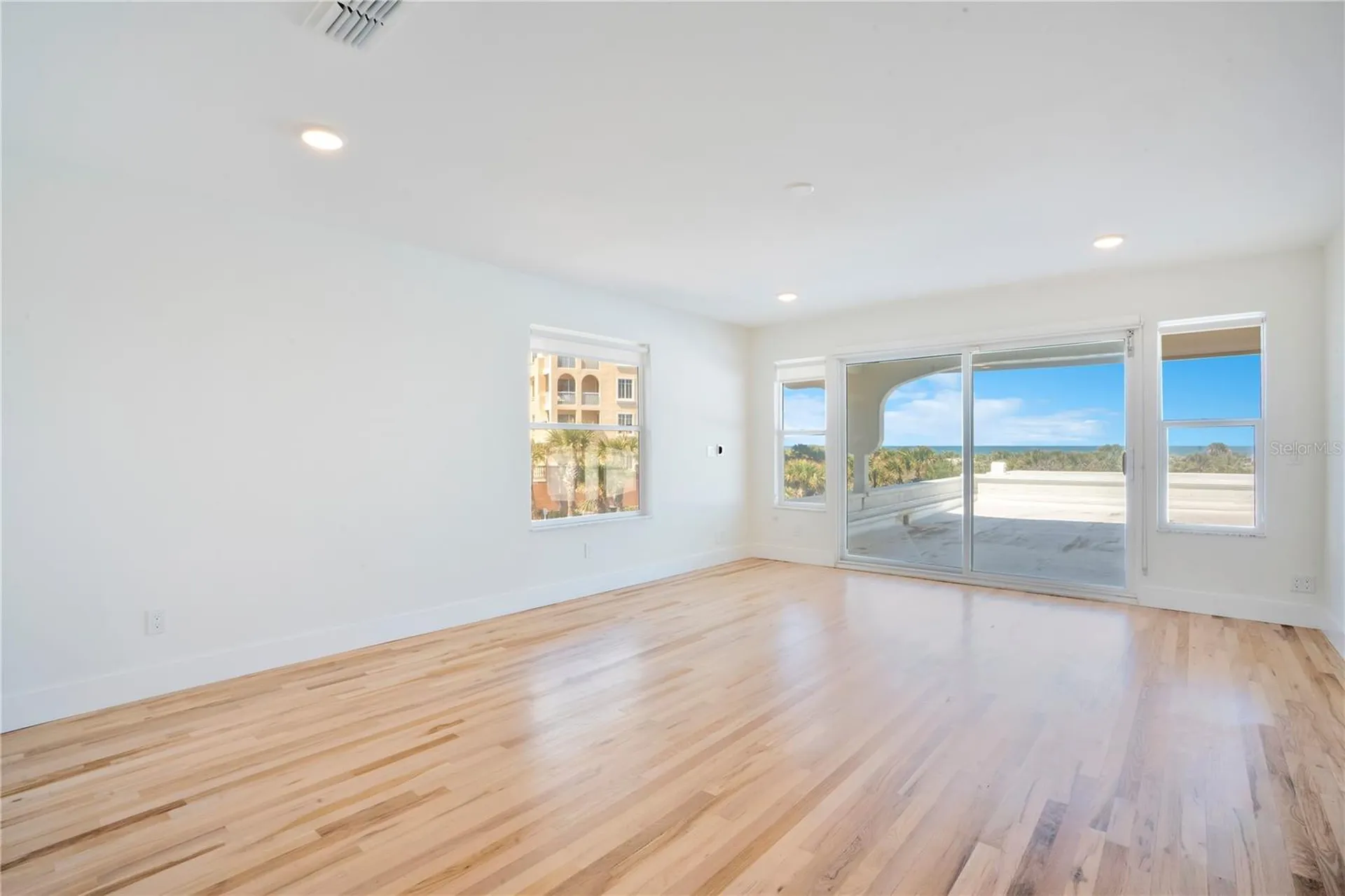2117 Ocean Drive New Smyrna Beach FL 32169