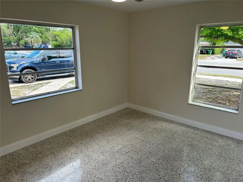 1555 Fort Smith Boulevard Deltona FL 32725