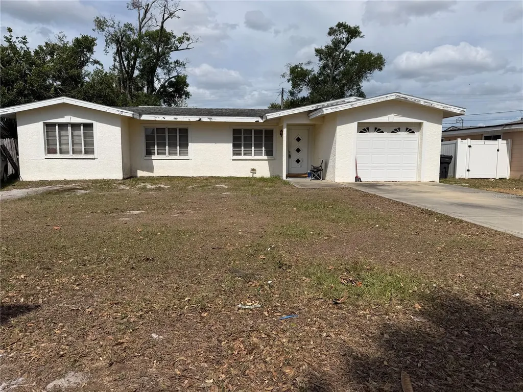 5164 Jasmine Circle St Petersburg FL 33714