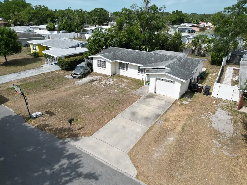 5164 Jasmine Circle St Petersburg FL 33714