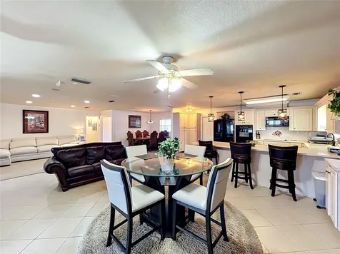 2404 Lauderdale Court Orlando FL 32805