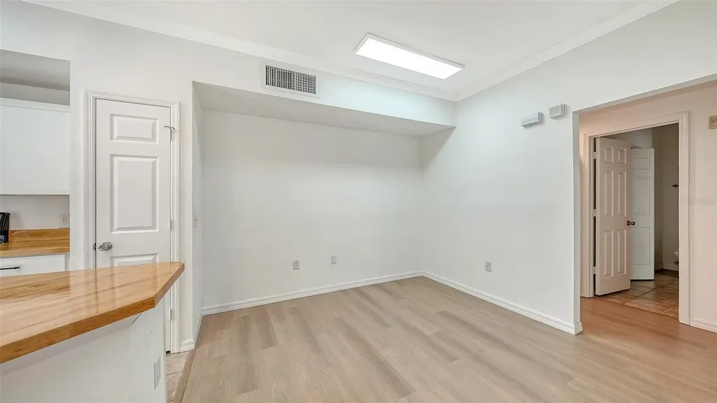 5561 Rosehill Road Sarasota FL 34233