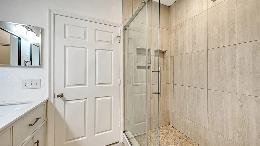5561 Rosehill Road Sarasota FL 34233