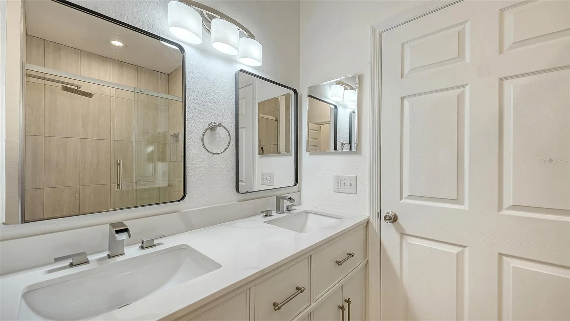 5561 Rosehill Road Sarasota FL 34233