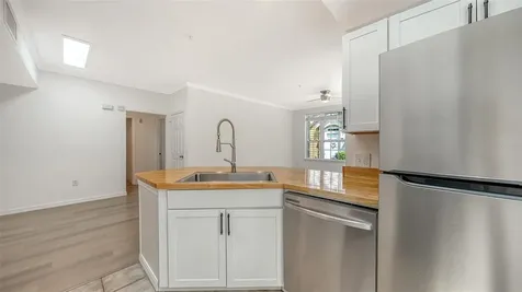 5561 Rosehill Road Sarasota FL 34233