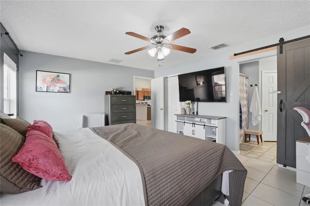 2922 Fairweather Way Kissimmee FL 34758