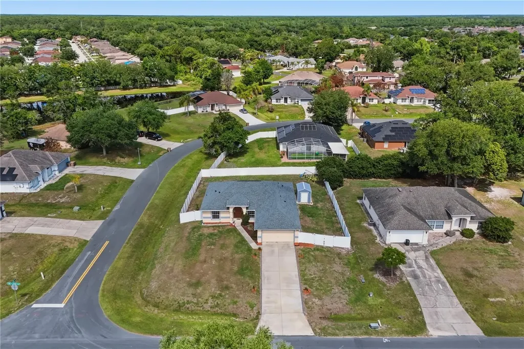 2922 Fairweather Way Kissimmee FL 34758